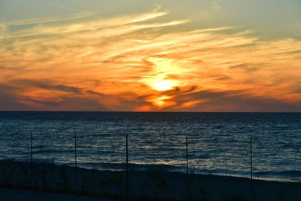 Lambou Sunset Ferienhaus Soroni