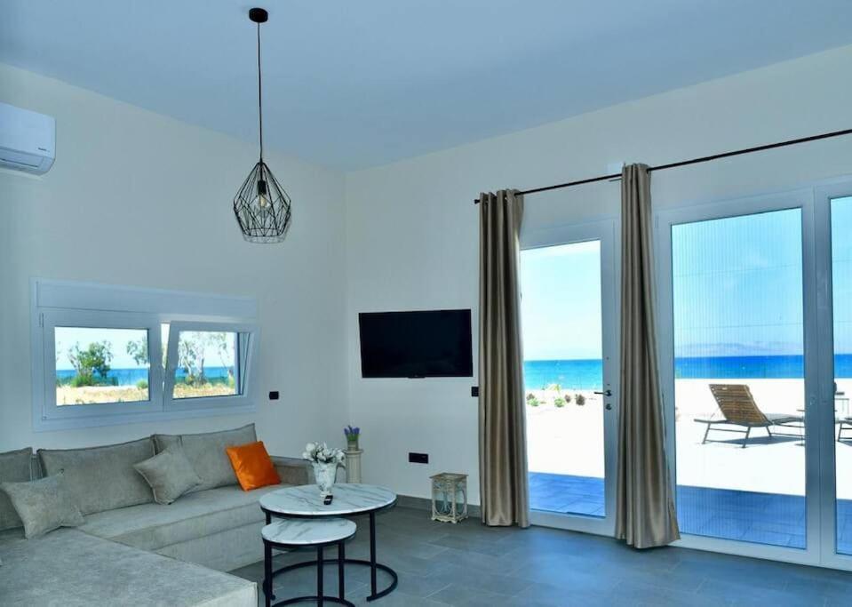 Ferienhaus Lambou Sunset *